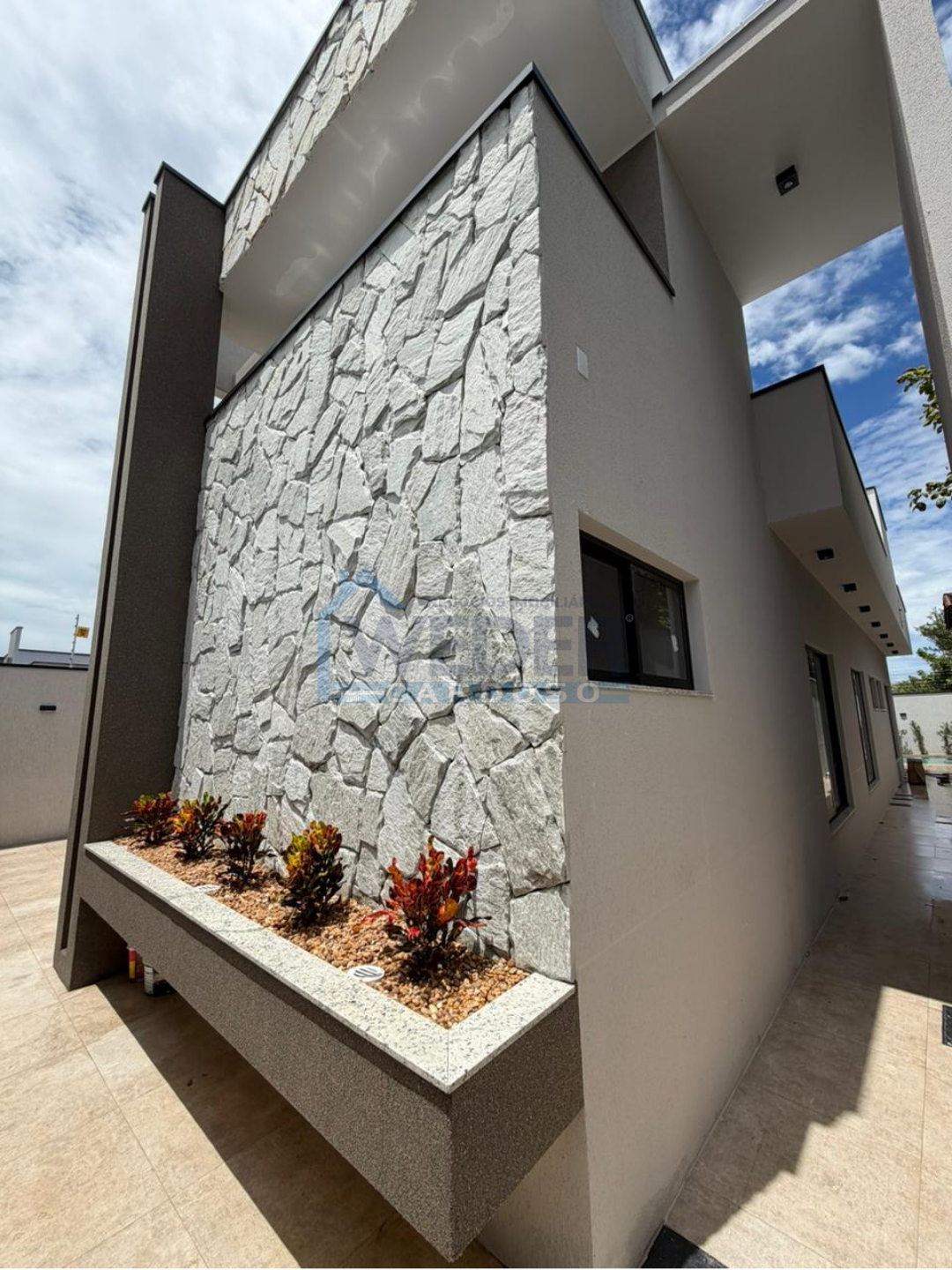 Casa de alto padrão com acabamento diferenciado em Gurupi – Cód.867