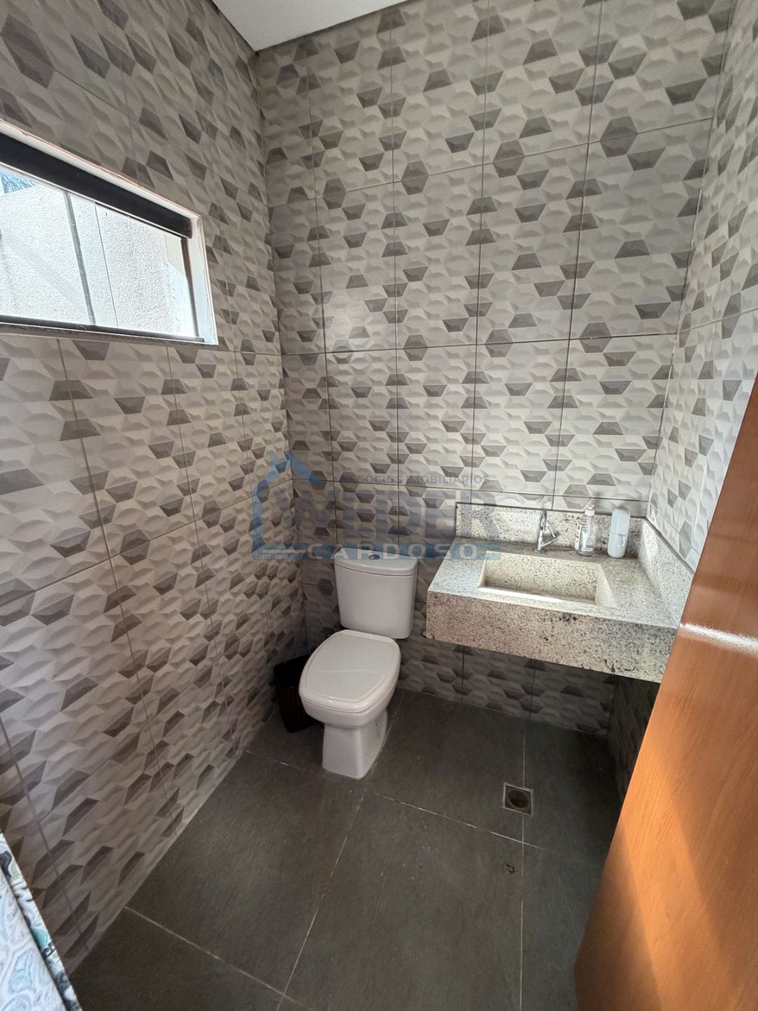 Casa ampla com excelente área externa – Cód.865