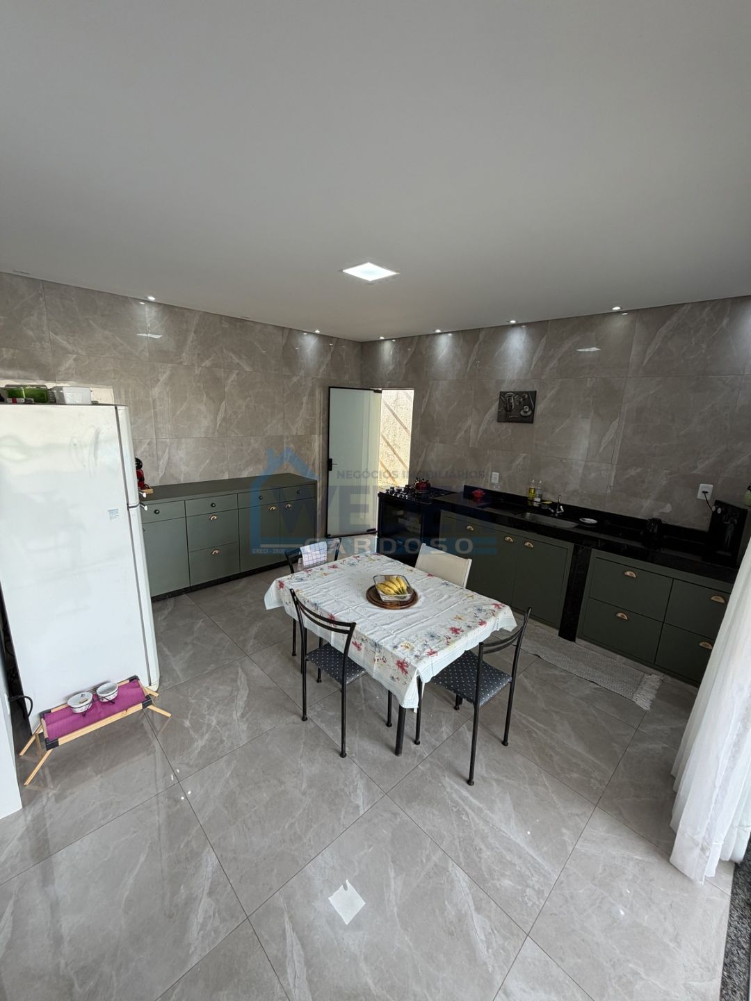 Casa ampla com excelente área externa – Cód.865