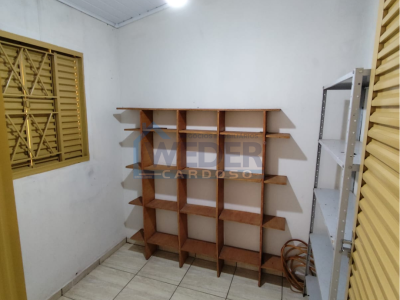 Casa com lote amplo no Setor Nova Fronteira – Cód.875