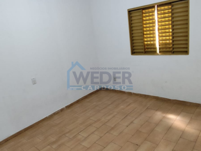 Casa com lote amplo no Setor Nova Fronteira – Cód.875