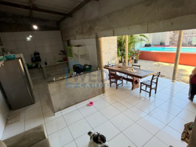 Casa com ponto comercial e lote de esquina em Gurupi – Cód.906