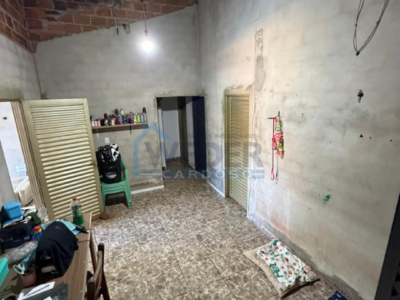 Casa com ponto comercial e lote de esquina em Gurupi – Cód.906