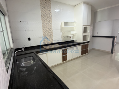 Casa completa com energia solar e área de lazer em Gurupi – Cód 904