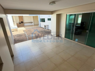Casa ampla e completa em excelente localização de Gurupi. Cód – 922