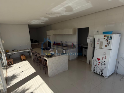 Casa ampla com área de lazer completa em Gurupi. Cód – 929