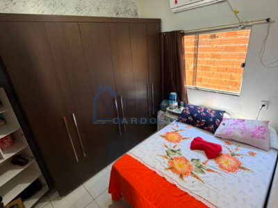 Casa com lote inteiro e amplo espaço em Gurupi. Cód – 919