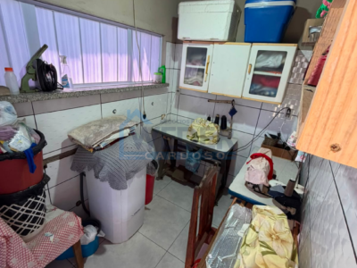 Casa com lote inteiro e amplo espaço em Gurupi. Cód – 919