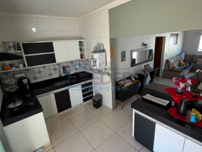 Casa com lote inteiro e amplo espaço em Gurupi. Cód – 919