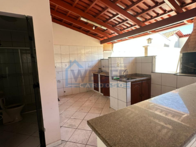 🏡 Sobrado financiável com excelente espaço. Cód. 882