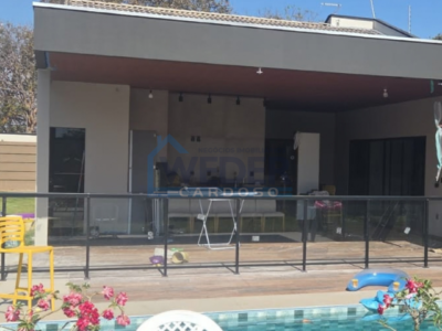 Casa ampla com piscina e 600 m² de terreno em Gurupi – Cód.946