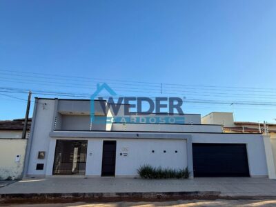 Casa ampla com 4 quartos e piscina aquecida no Setor Cruzeiro, em Gurupi. – Cód.787